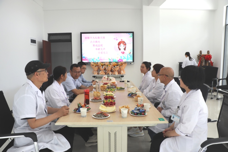慰问座谈会现场