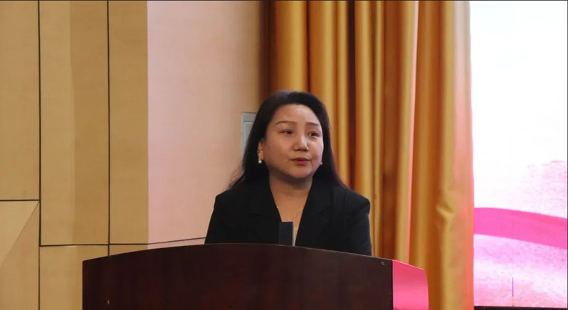 渭南12355青少年服务台主任王艳妮介绍青年服务台