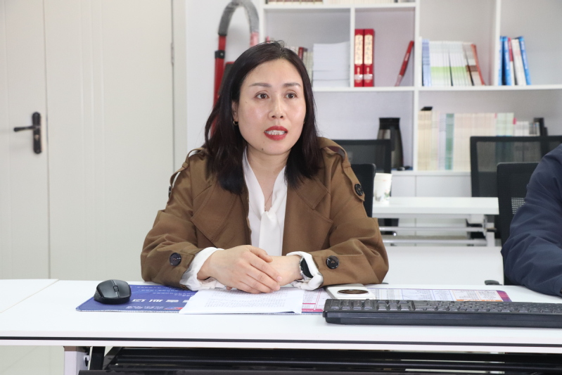 学校马院专任教师张雪侠作全国两会精神专题辅导报告