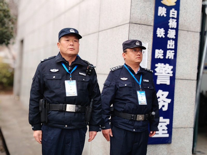 辖区民警参与单招安保服务