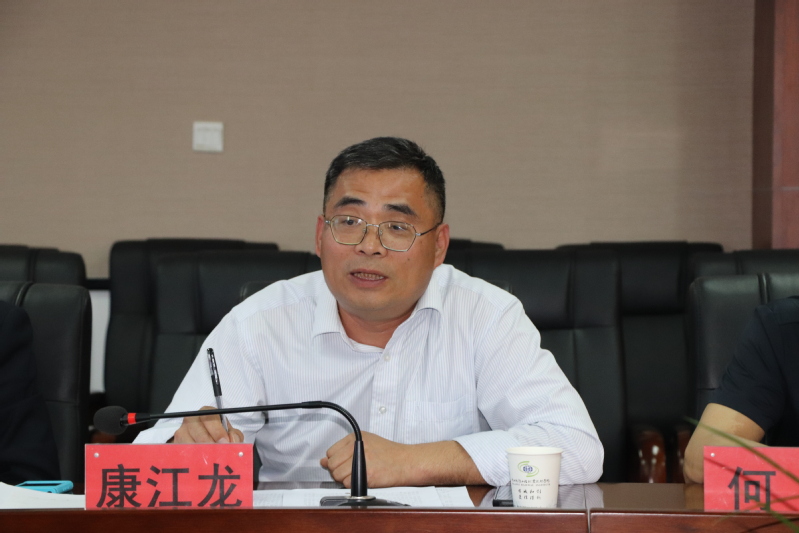 后勤党总支第一党支部书记、后勤保障与安全保卫处代表学校致辞并讲话