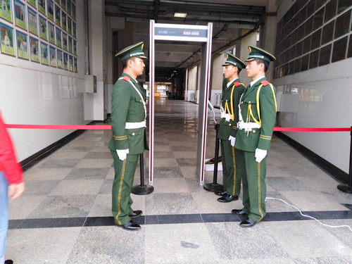 站岗执勤 护航国考1